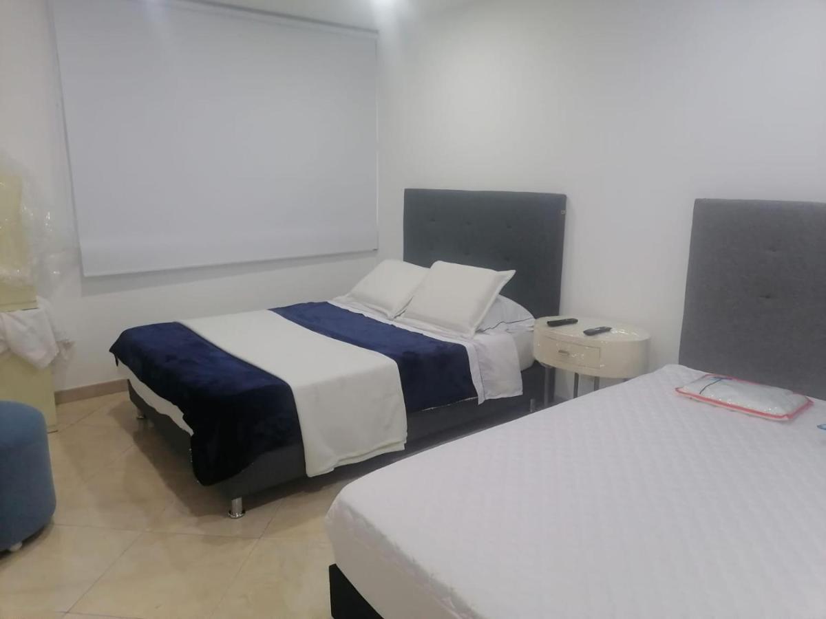 C Hotelera Rey.Es Богота Екстер'єр фото